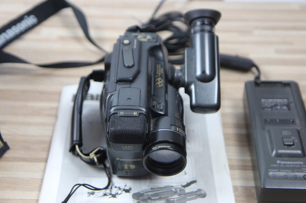 値下げ パナソニックのムービー NV-S7 値下げ パナソニックの