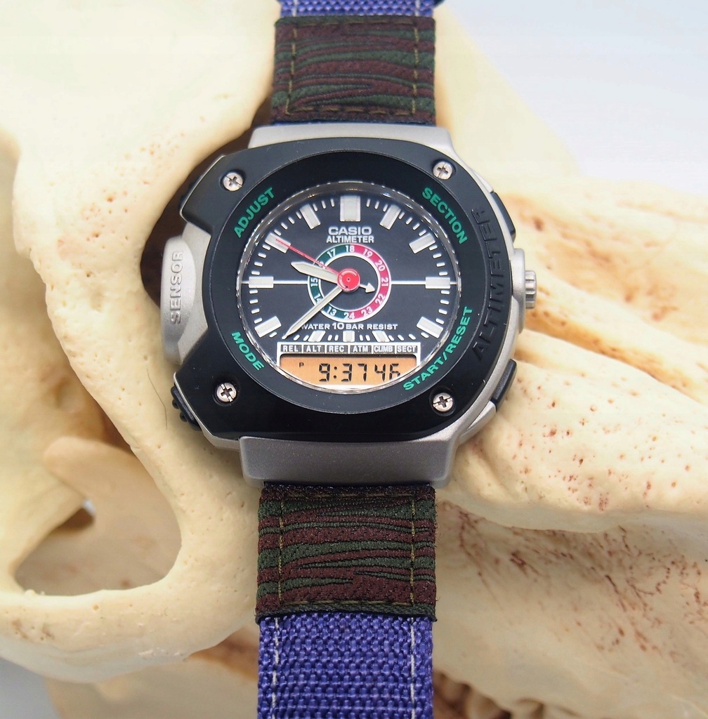 RARE VINTAGE CASIO ALTIMETER APX-100 ANALOG-DIGITAL MEN'S