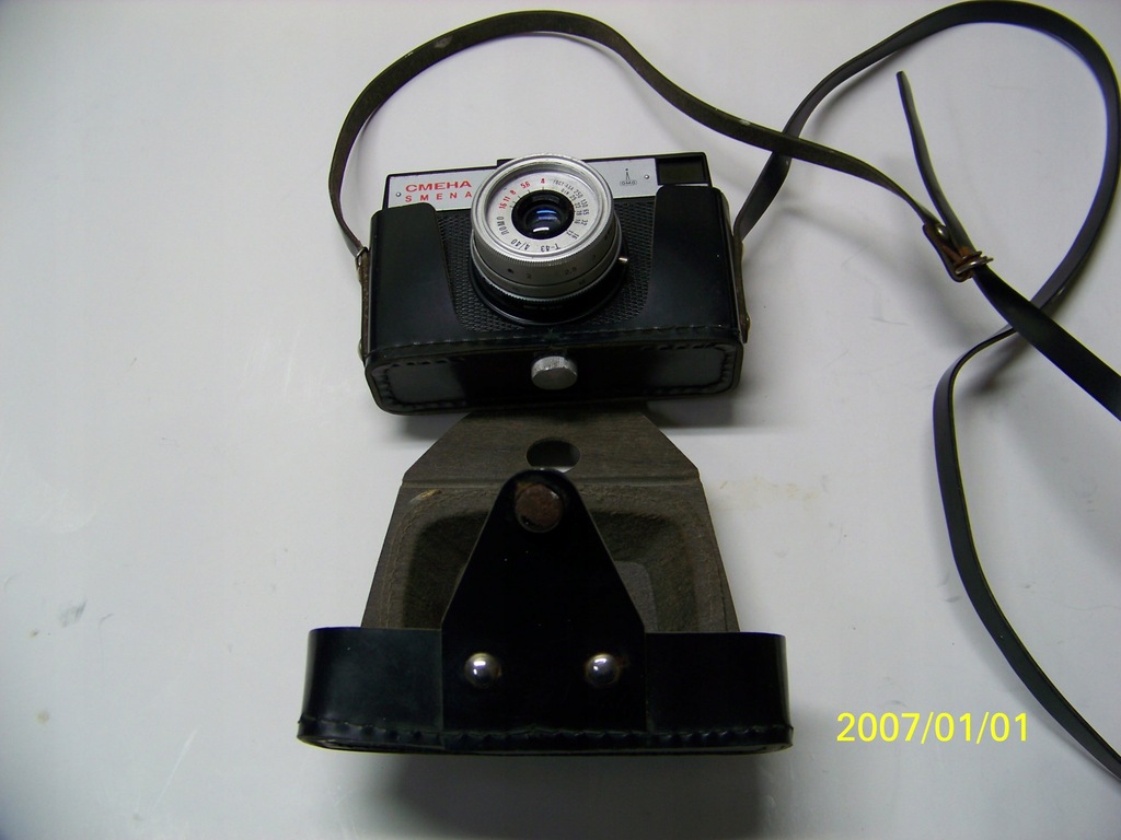 Używany analogowy aparat fotograficzny Smena 8m