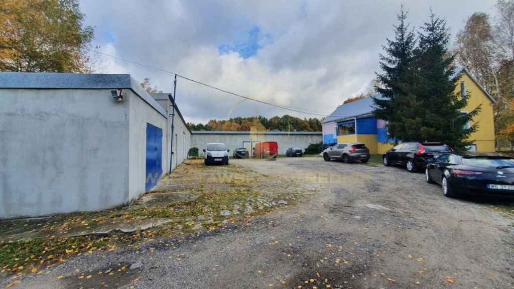 Magazyny i hale, Borowina, 159 m²