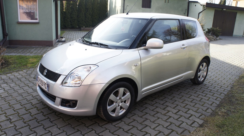 Купить Suzuki Swift IV 1.3 92 л.с. 2009 г. Климат-контроль: отзывы, фото, характеристики в интерне-магазине Aredi.ru