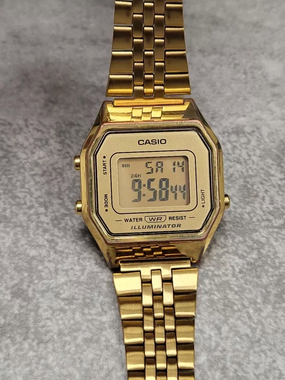 ZEGAREK CASIO LA680WE