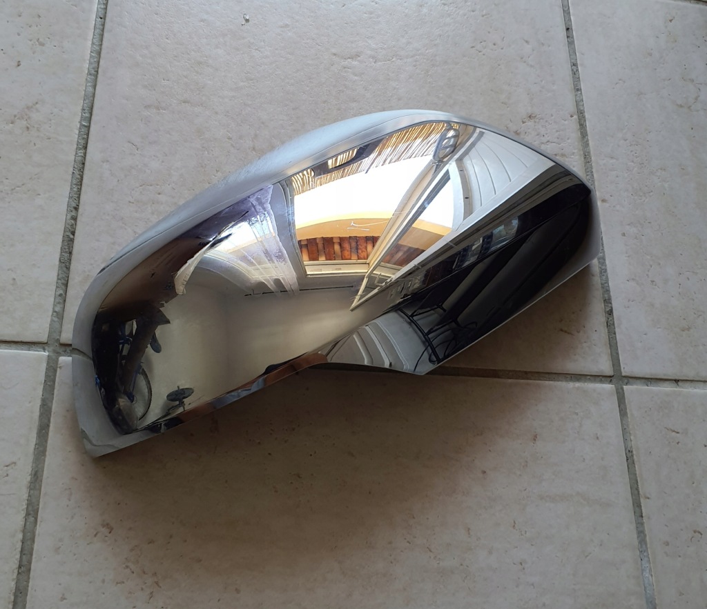 Obudowa lusterka prawa Mitsubishi Triton L200 2019-2021 H664