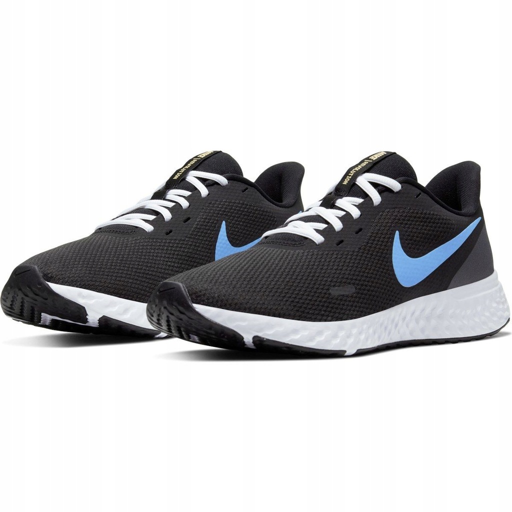 Nike Revolution 5