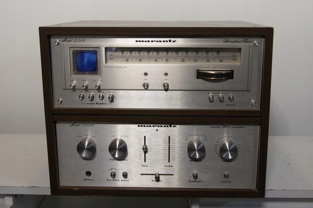 MARANTZ 2110 . MODEL 1050