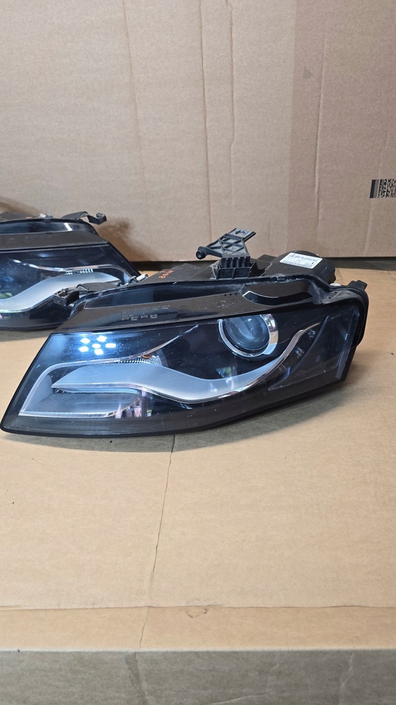 AUDI A4 B8 8K0 08-12 LAMPA BI XENON LED LEWY PRZOÓD 8K0941029AJ EU