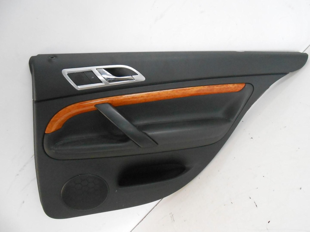 TAPICERKA DRZWI PRAWY TYŁ SKODA SUPERB I #