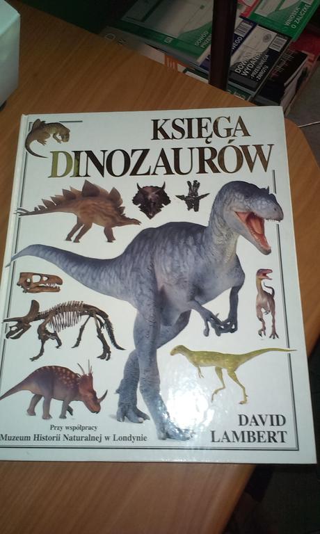 KSIĘGA DINOZAURÓW