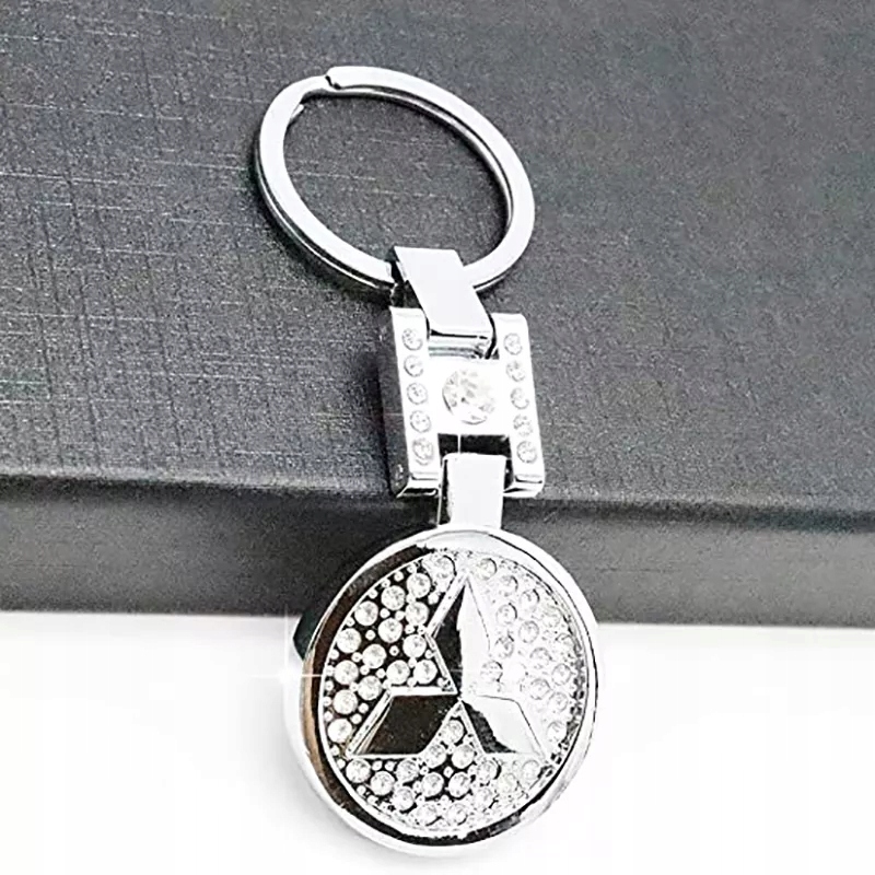 Brelok ozdoba klucz kryształ Mitsubishi Outlander