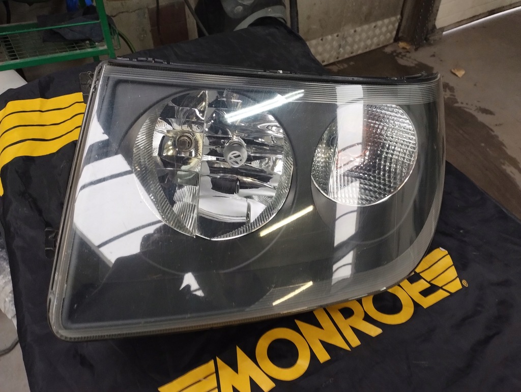 REFLEKTOR LAMPA PRAWA PRZÓD VW CRAFTER 2E 07-16 2E1941016