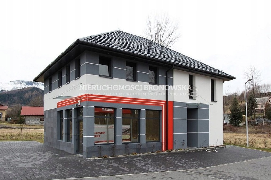 Komercyjne, Lipowa, Lipowa (gm.), 87 m²