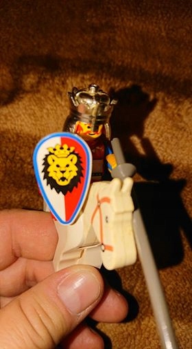 Klocki Lego z serii Zamek-Rycerze na Koniu