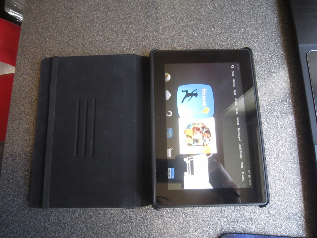 Tablet Amazon Kindle Fire HD model p48wvb4 sprawny