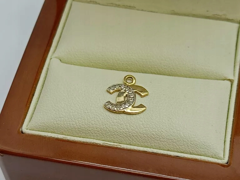 DELIKATNA ZŁOTA ZAWIESZKA 0,42 G PRÓBA 333