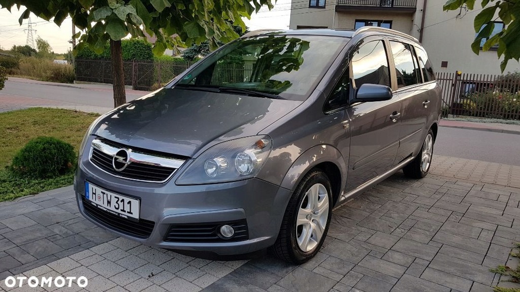 Opel Zafira 105KM