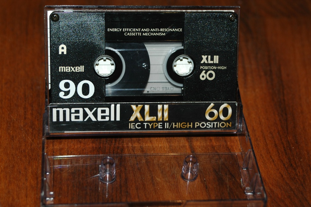 Kaseta magnetofonowa MAXELL XL II 60
