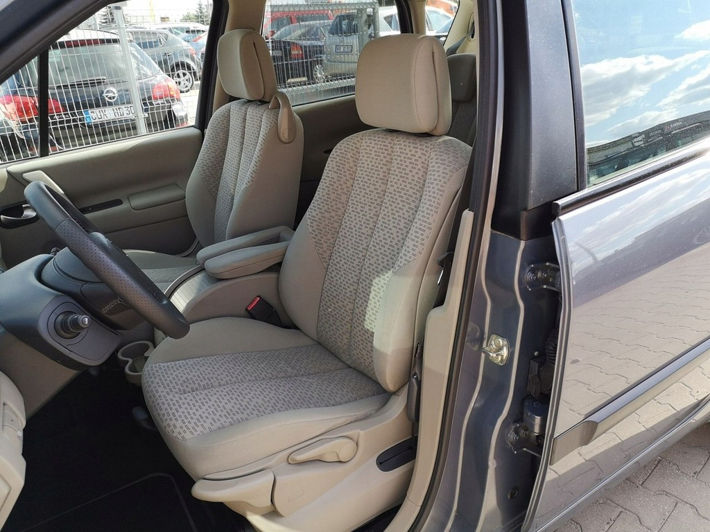 Купить Renault Scenic 1.6B, 2006 г., Панорама,: отзывы, фото, характеристики в интерне-магазине Aredi.ru