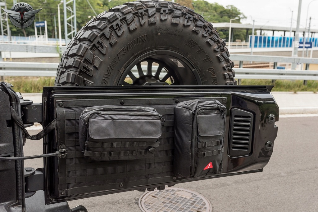 JEEP WRANGLER JK ORGANIZER I APTECZKA KLAPY TYLNEJ