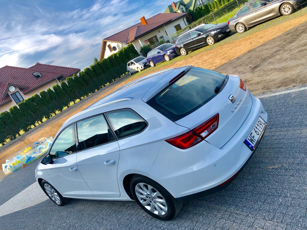 Купить ШОУ-РУМ PL LEON TDI 150KM FULL LEDx2 ALU PEARL WHITE: отзывы, фото, характеристики в интерне-магазине Aredi.ru