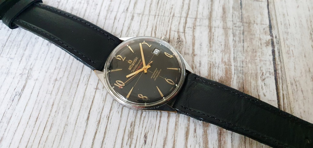 Zegarek Atlantic Worldmaster czarny z datownikiem
