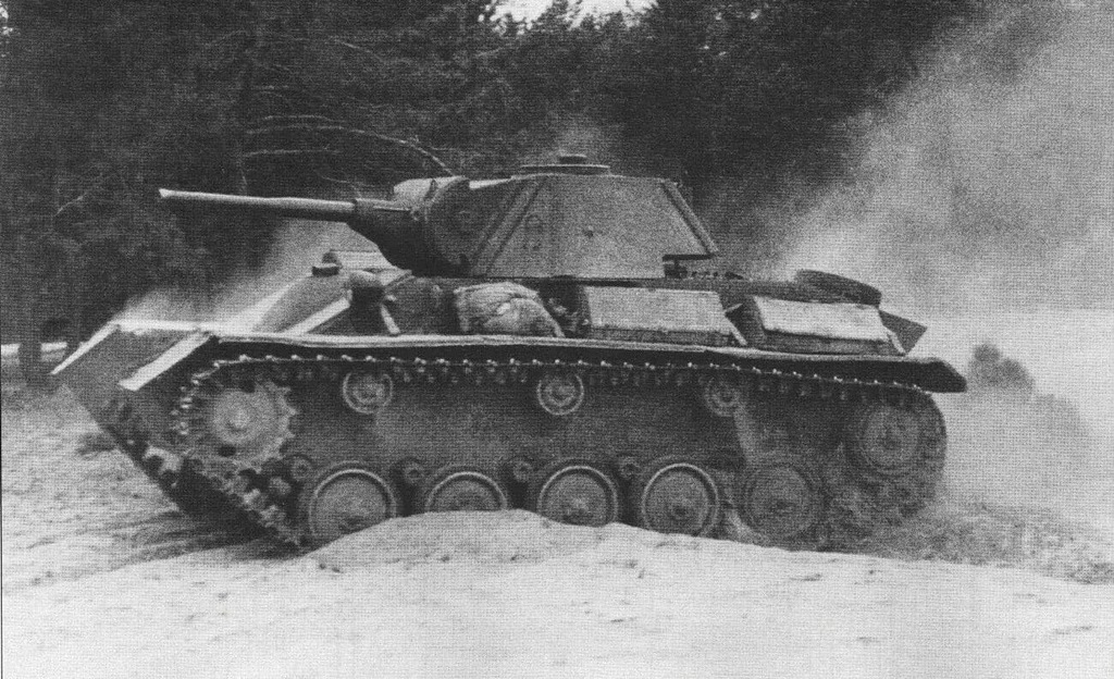 Zvezda - Radziecki czołg T-70 (4/22) zve3631
