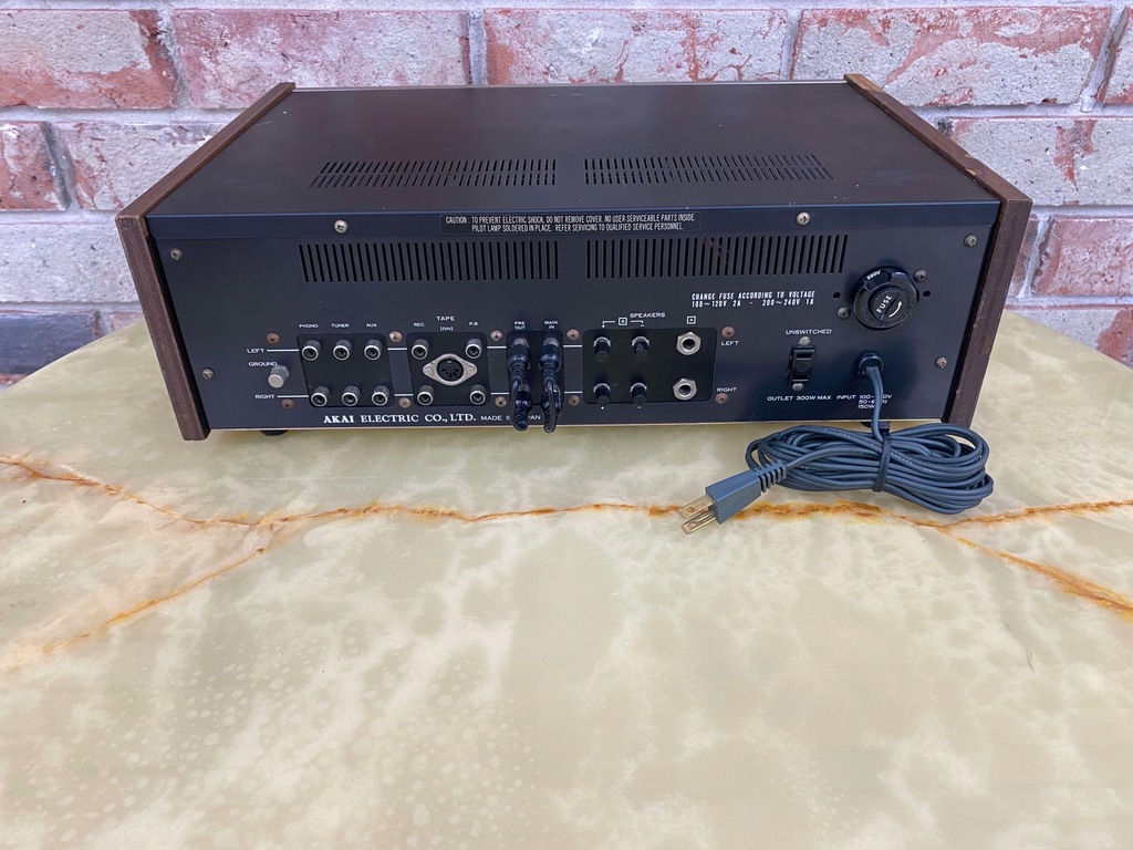 Купить Усилитель Akai AA5200 Vintage Stereo поврежден. отзывы, фото и