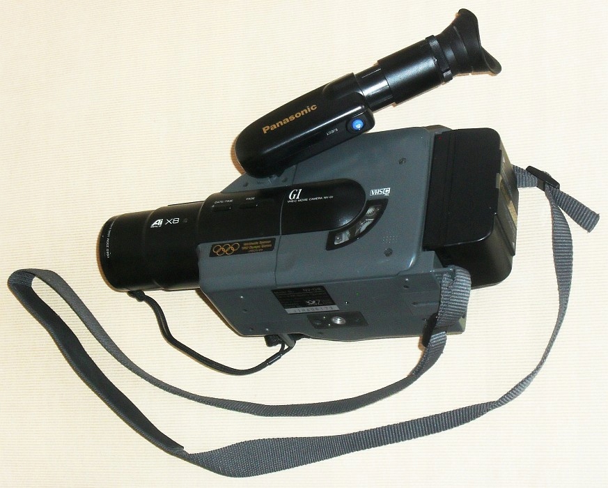 Купить Аналоговая видеокамера PANASONIC NV-G1E ПОВРЕЖДЕНА: отзывы, фото, характеристики в интерне-магазине Aredi.ru