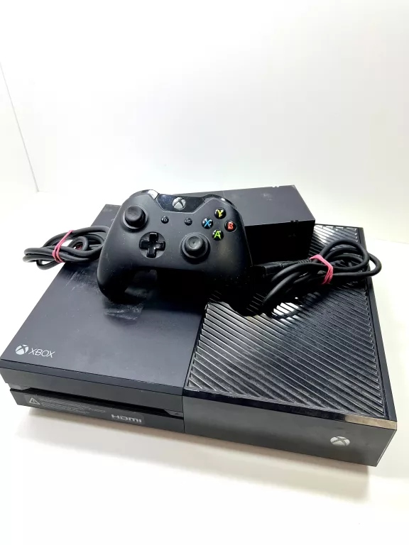 KONSOLA XBOX ONE 1540 500GB / CZARNA + PAD