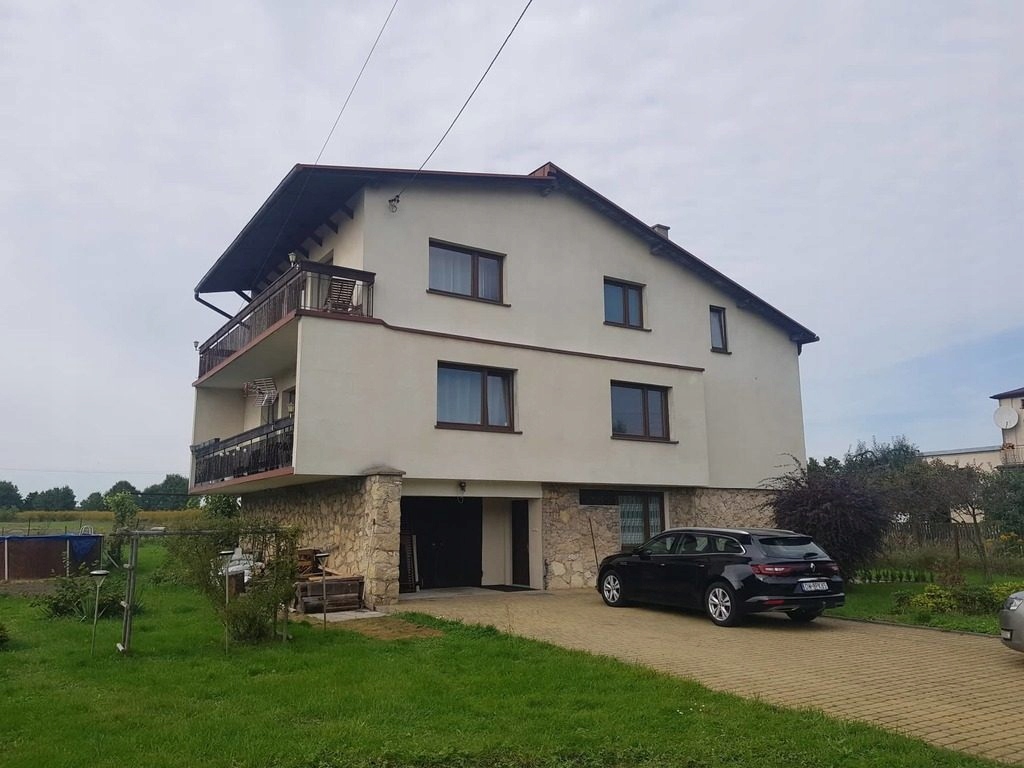 Dom, Poręba, Zawierciański (pow.), 240 m²