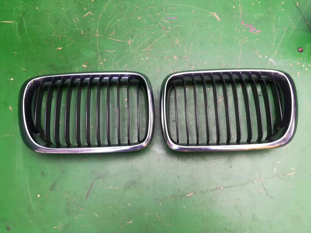 NERKI GRILL ATRAPA BMW E36 LIFT KOMPLET LEWA PRAWA