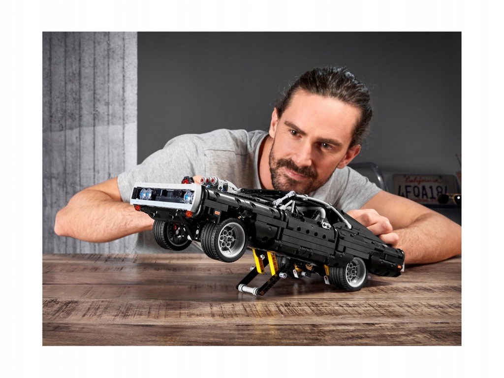 Купить LEGO TECHNIC 42111 Dodge Charger Дома: отзывы, фото, характеристики в интерне-магазине Aredi.ru