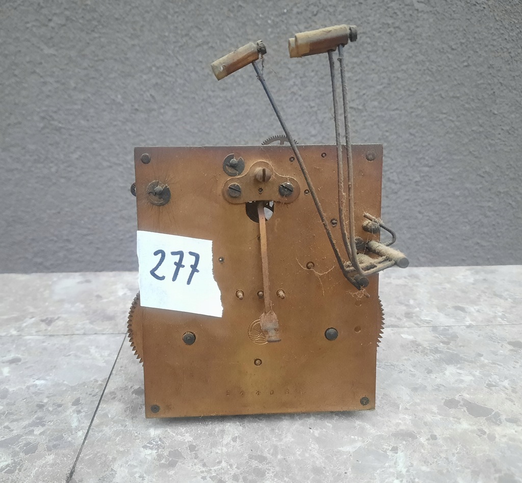 277 Mechanizm zegara ściennego Metron uszkodzony