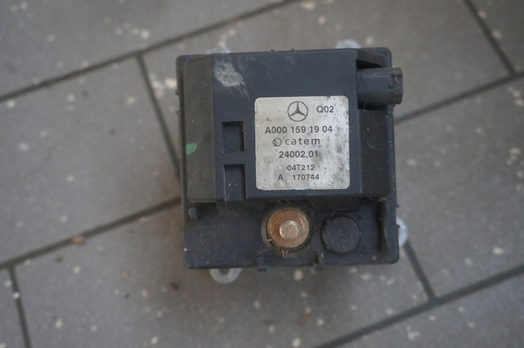 PODGRZEWACZ WODY MERCEDES W203 2.2 CDI A0001591904