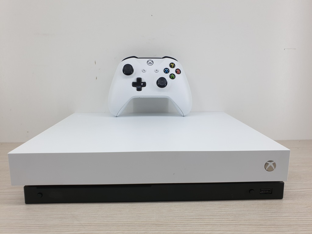Konsola Xbox One X 1 TB biała
