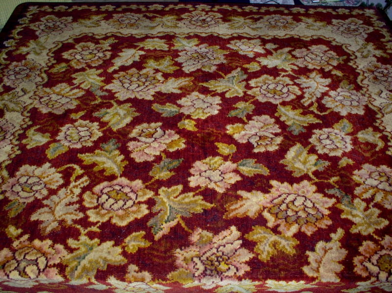 PIĘKNY PLUSZOWY OBRUS KILIM KWIATY132x134 STAROĆ