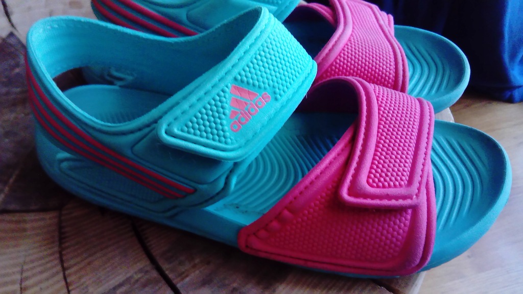 Adidas 33 sandałki