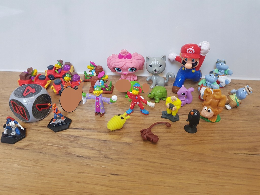 Zabawki / Figurki różne małe zestaw