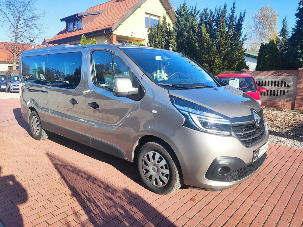 Renault Trafic Extra Long, Salon