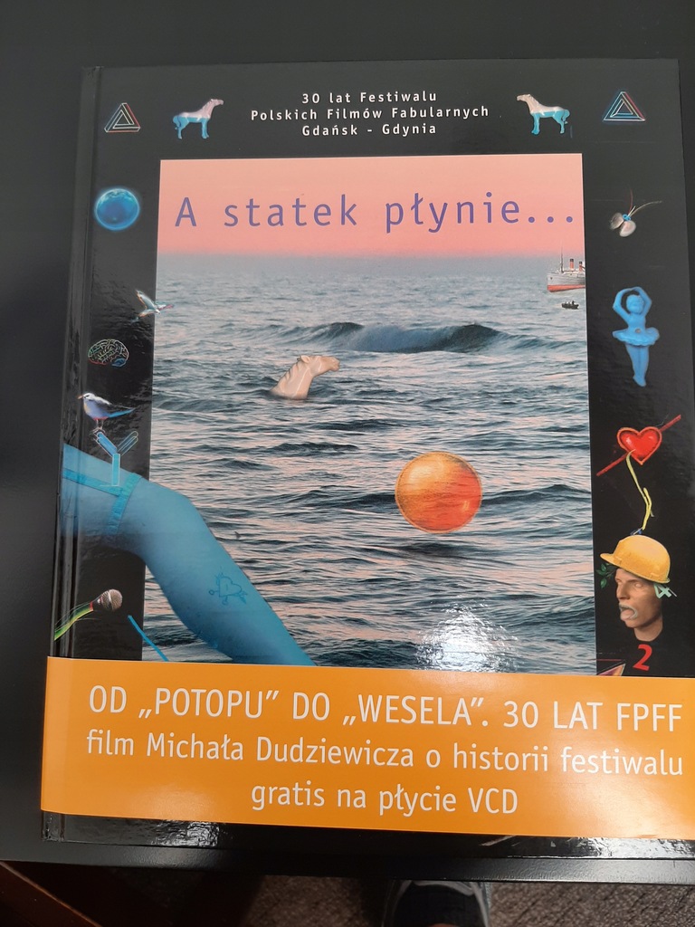 A statek płynie.../Historia festiwalu w Gdyni