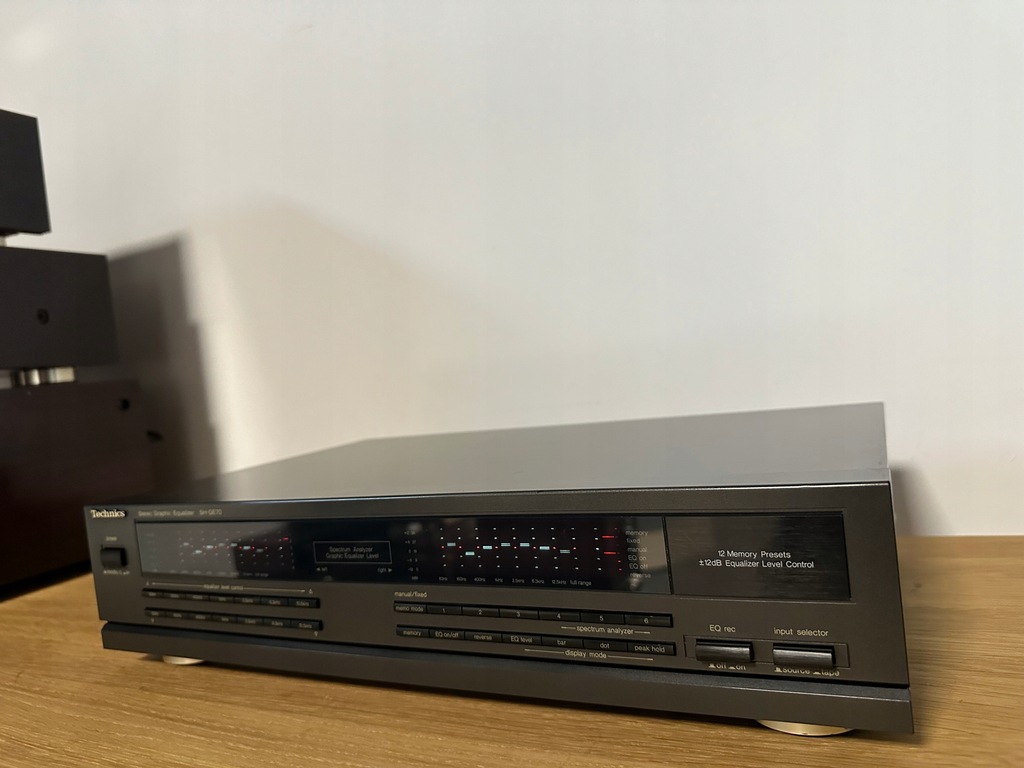 TECHNICS SH-GE70 KOREKTOR GRAFICZNY ŁADNY FRONT SPRAWNY TECHNICZNIE !!!