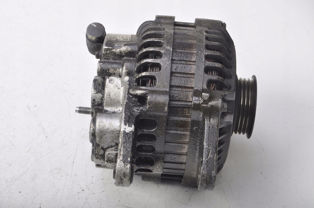 MITSUBISHI GALANT VIII 2.5 ALTERNATOR MD336780