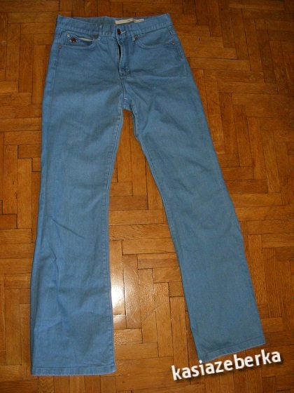 ~ jasne jeansy DKNY ~~ r. 27/34 ~~