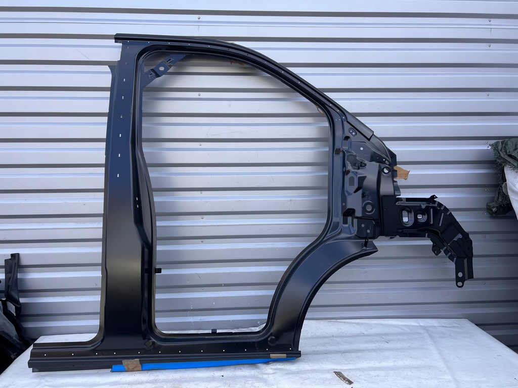 FORD TRANSIT CUSTOM LIFT - Próg słupek prawy