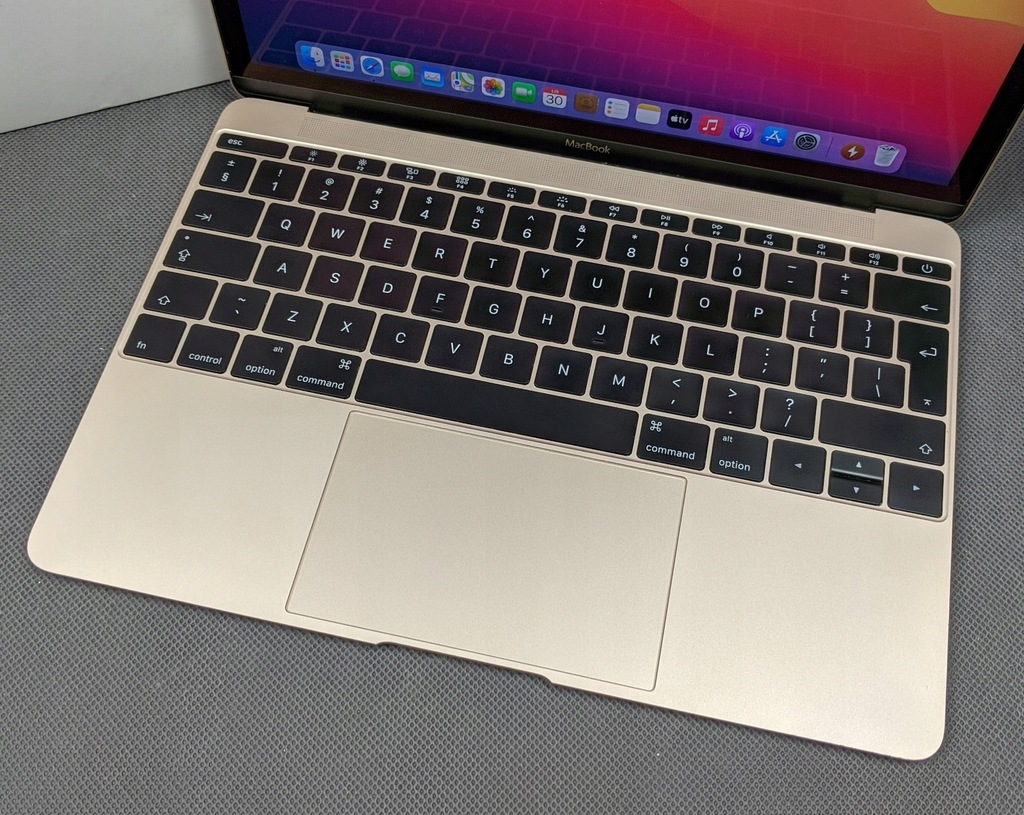 Купить Apple MacBook 12 Retina m5 1.2 8 512 2016 г. Золотой FV: отзывы, фото, характеристики в интерне-магазине Aredi.ru