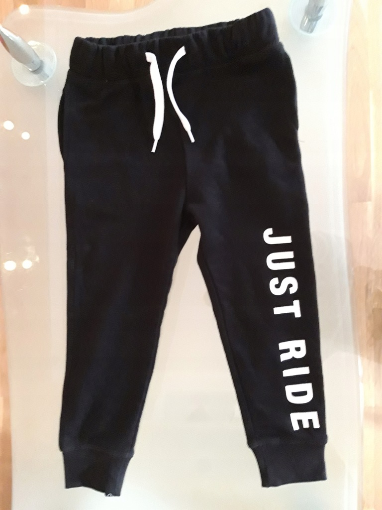 H&M spodnie dresowe joggersy 110