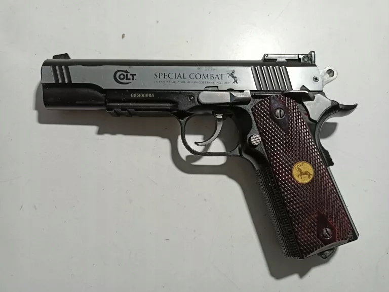 PISTOLET ASG COLT