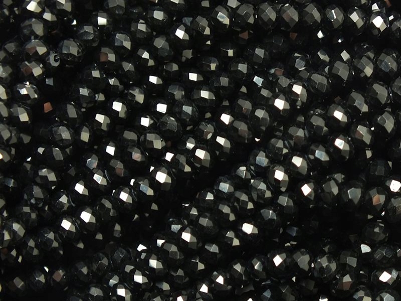 Szklane oponki fasetowane czarne 3x2 mm - sznur