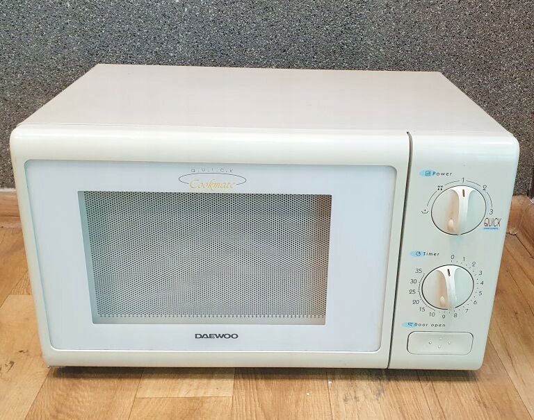 MIKROFALÓWKA DAEWOO KOR-6105