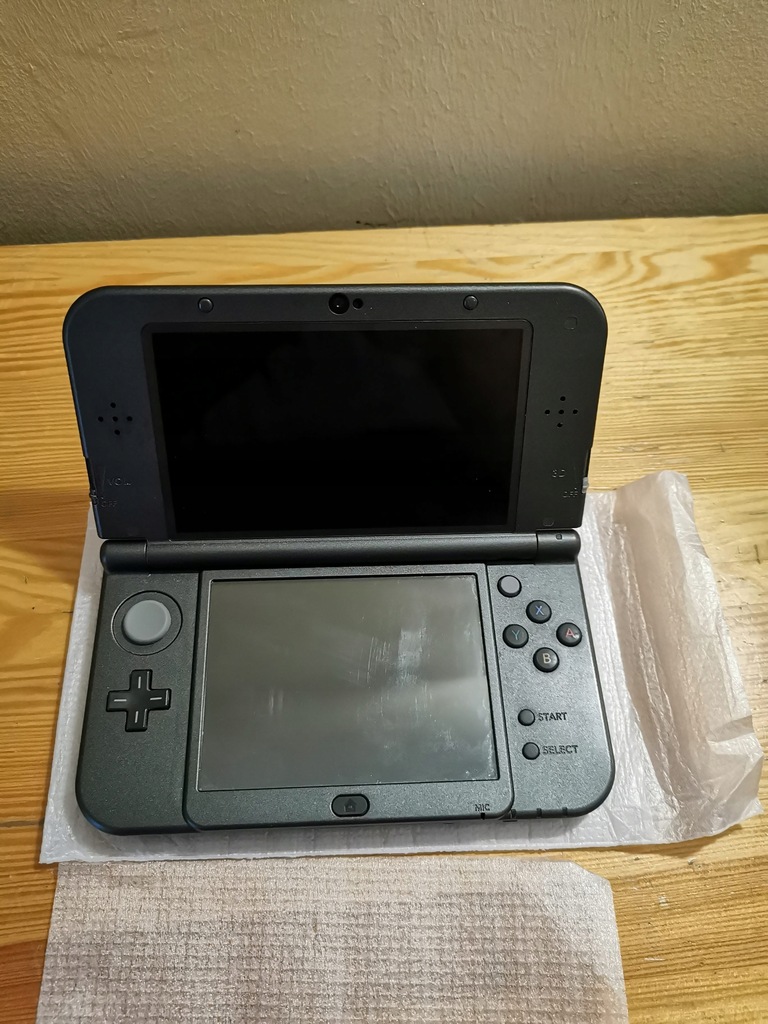 Konsola Nintendo New 3DS XL Metallic Black