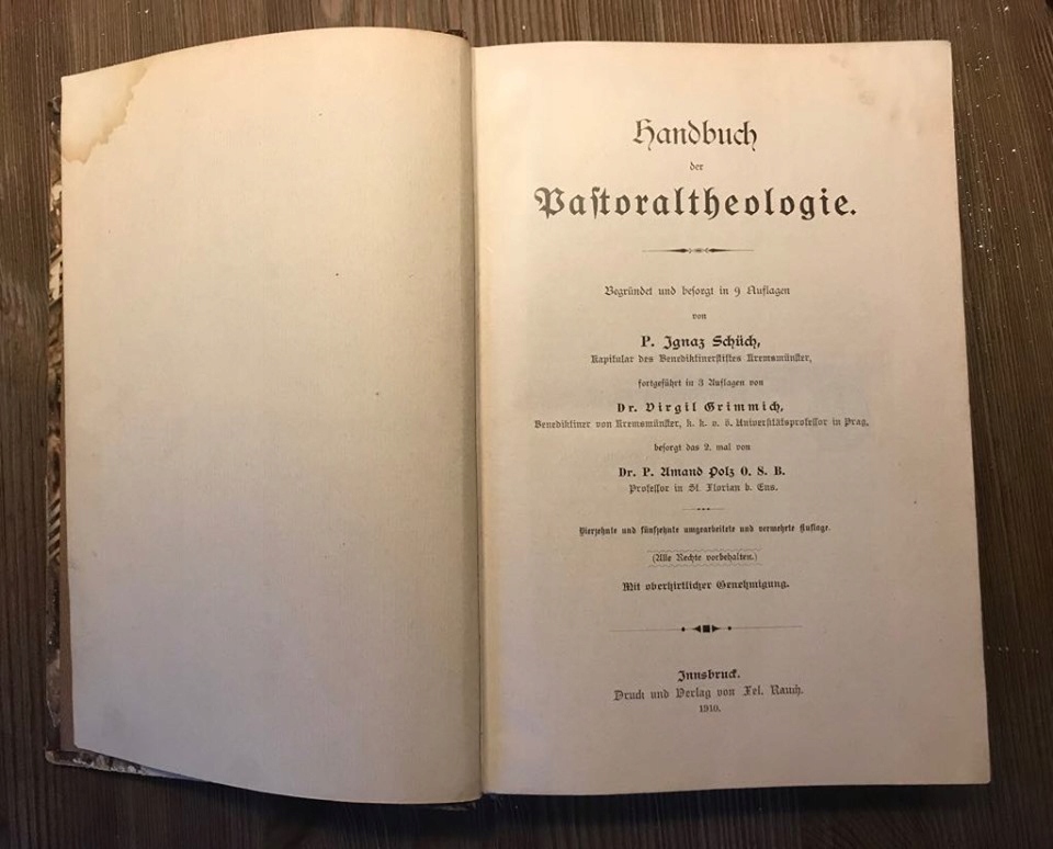 Купить КНИГА, НАПИСАННАЯ НА ГОТИЧЕСКОМ ЯЗЫКЕ НА НЕМЕЦКОМ языке, опубликована в 1910 году.: отзывы, фото, характеристики в интерне-магазине Aredi.ru